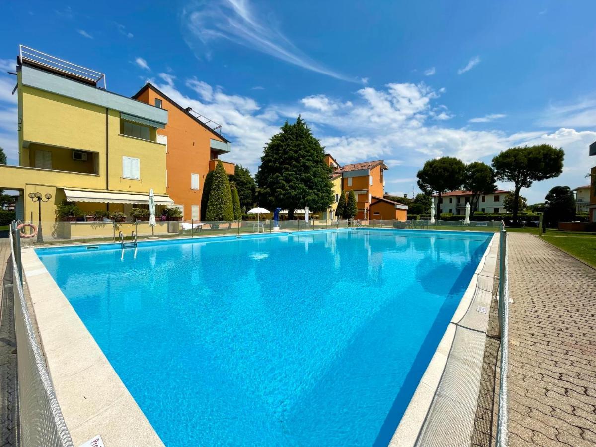 Apt 1 Garden Ville Sirmione Exterior foto